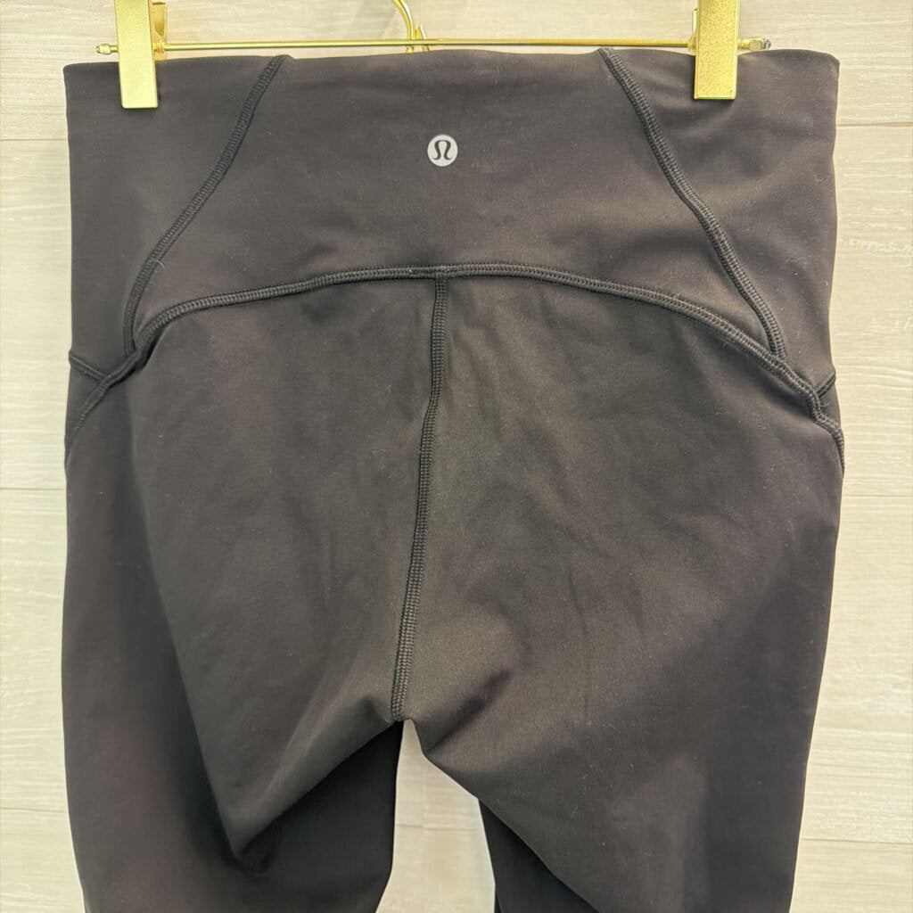 Lululemon Black Cropped Leggings 8