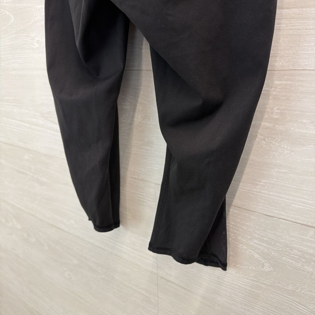 Lululemon Black Cropped Leggings 8