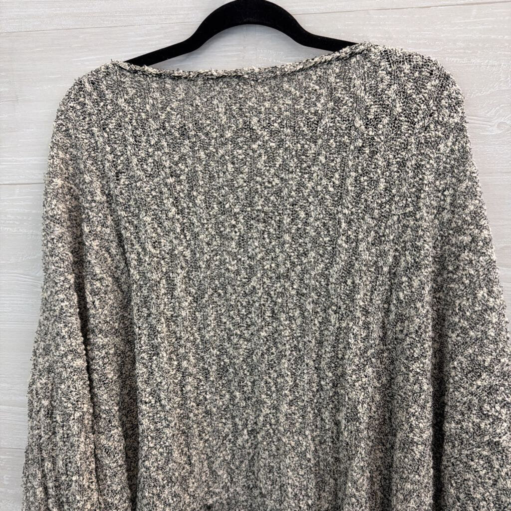 Mustard Seed White/ Black Knit Long Sleeve Sweater Top Medium