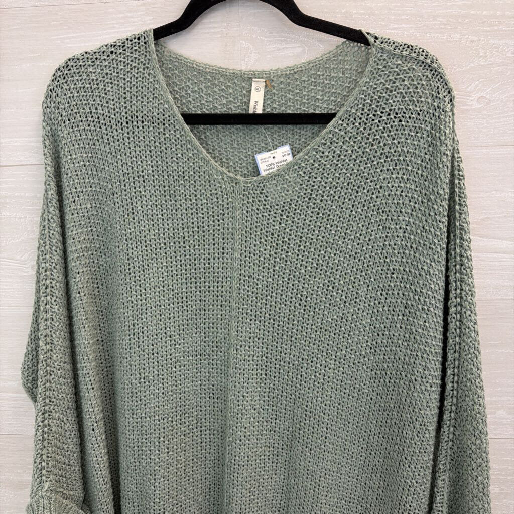 Wishlist Green Knit Long Sleeve Sweater Medium/ Large