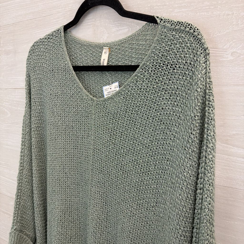 Wishlist Green Knit Long Sleeve Sweater Medium/ Large