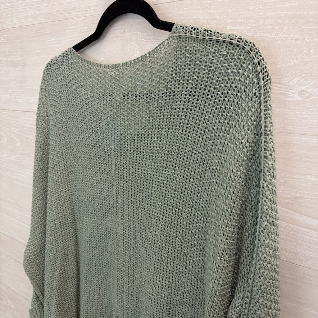 Wishlist Green Knit Long Sleeve Sweater Medium/ Large