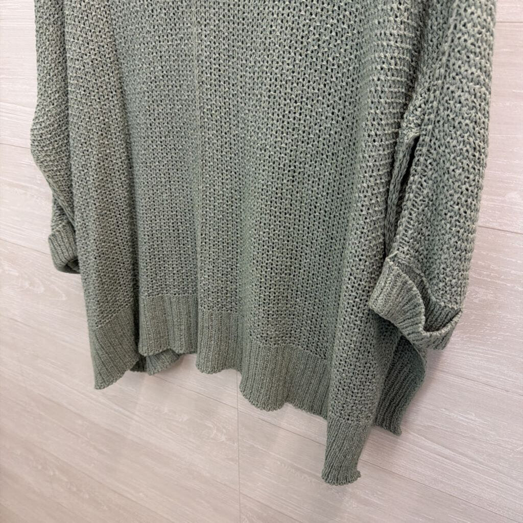 Wishlist Green Knit Long Sleeve Sweater Medium/ Large