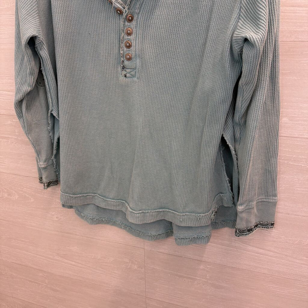 We The Free Blue Knit Henley Top Small