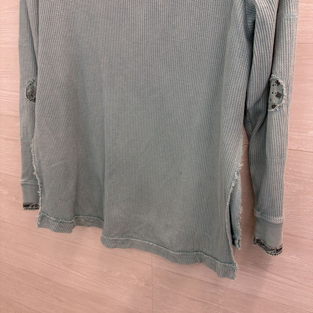 We The Free Blue Knit Henley Top Small