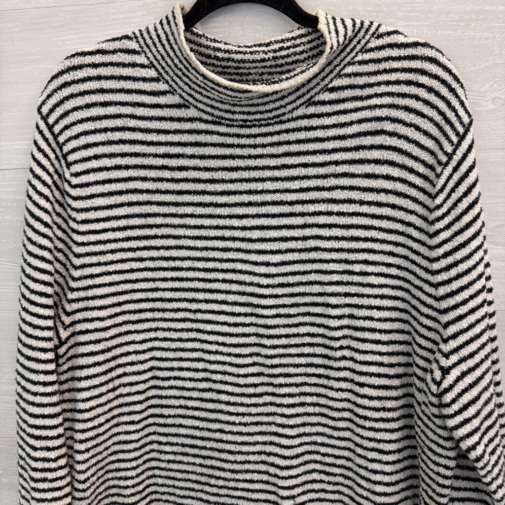 J Crew White/ Black Knit Mock Neck Sweater XXL