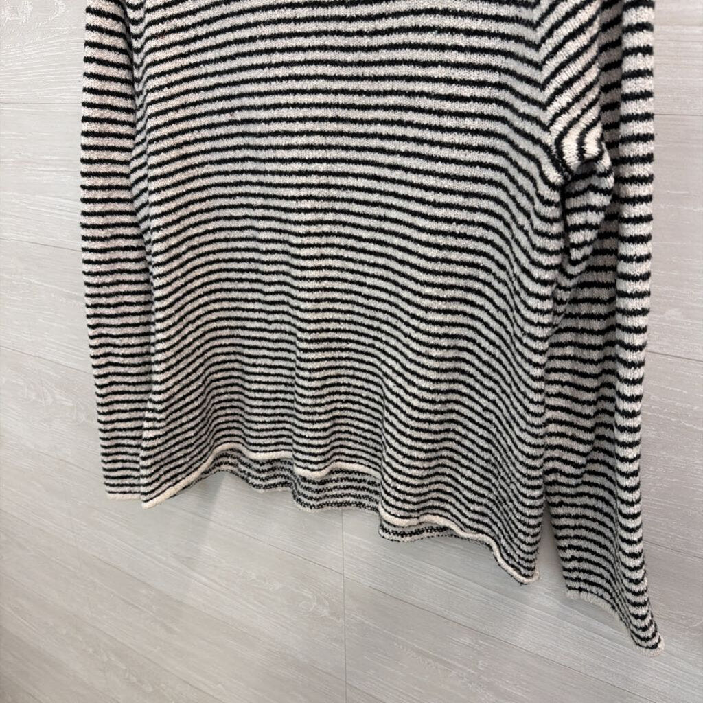 J Crew White/ Black Knit Mock Neck Sweater XXL