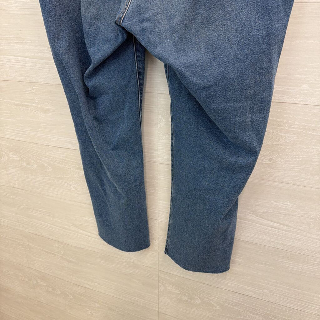 J Crew Medium Wash Essential Straight Jeans 34