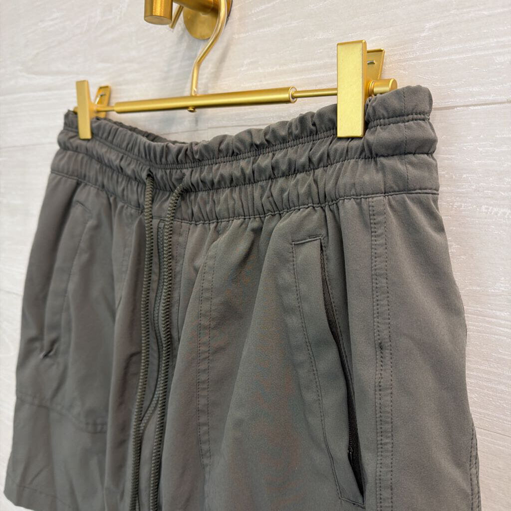 Athleta Grey Zip Front Skort 6