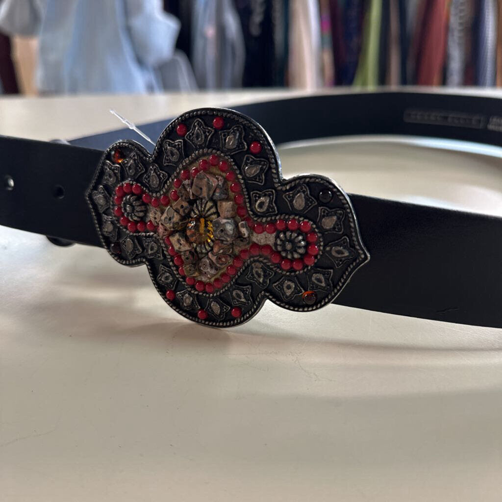 Perry Ellis Black Leather Beaded Medallion Buckle Belt Extra Large