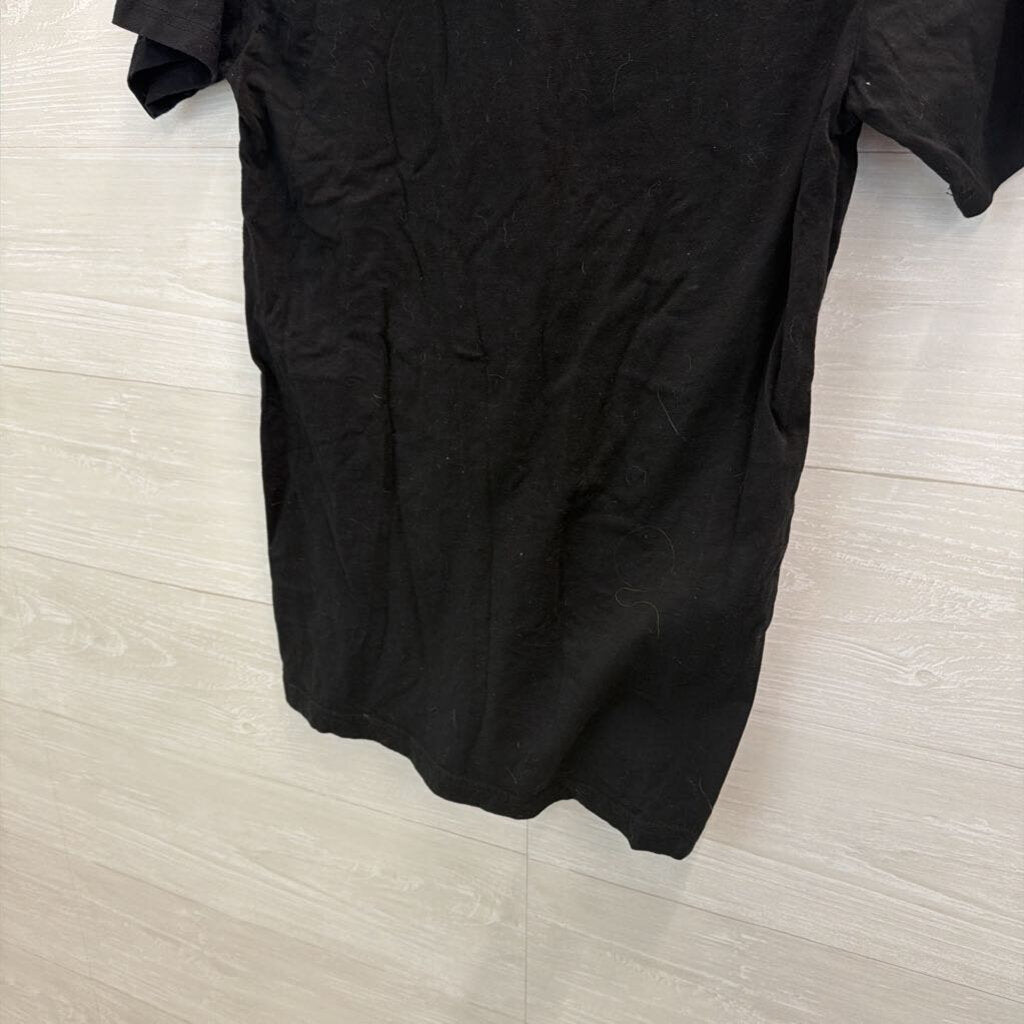 Black/ White Smut Readers Book Club Short Sleeve Graphic Tee Large