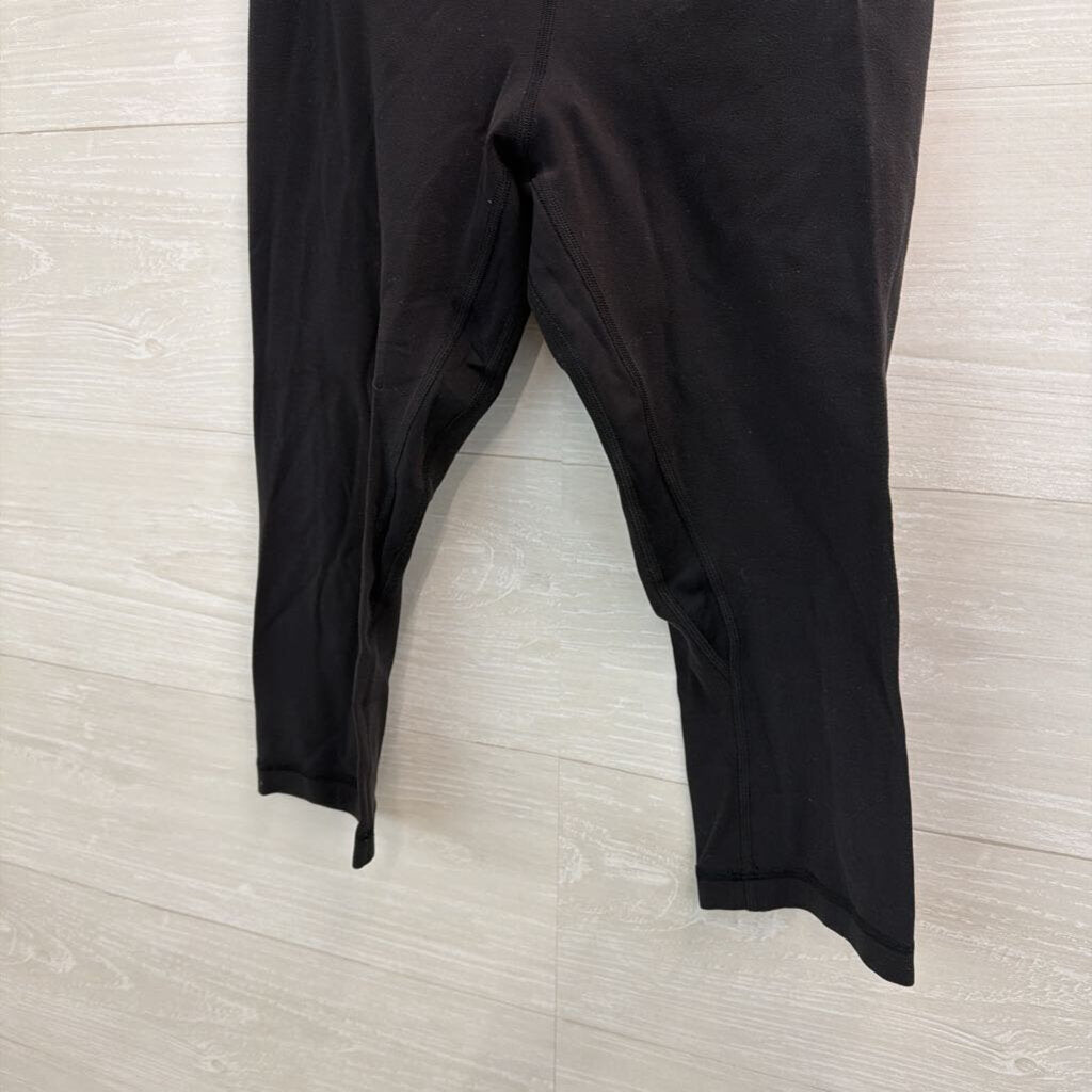 Lululemon Black Cropped Leggings 6