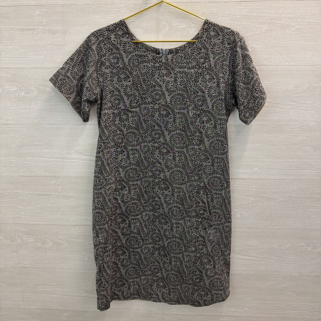 Grey/ Black Print Short Sleeve Shift Dress Medium