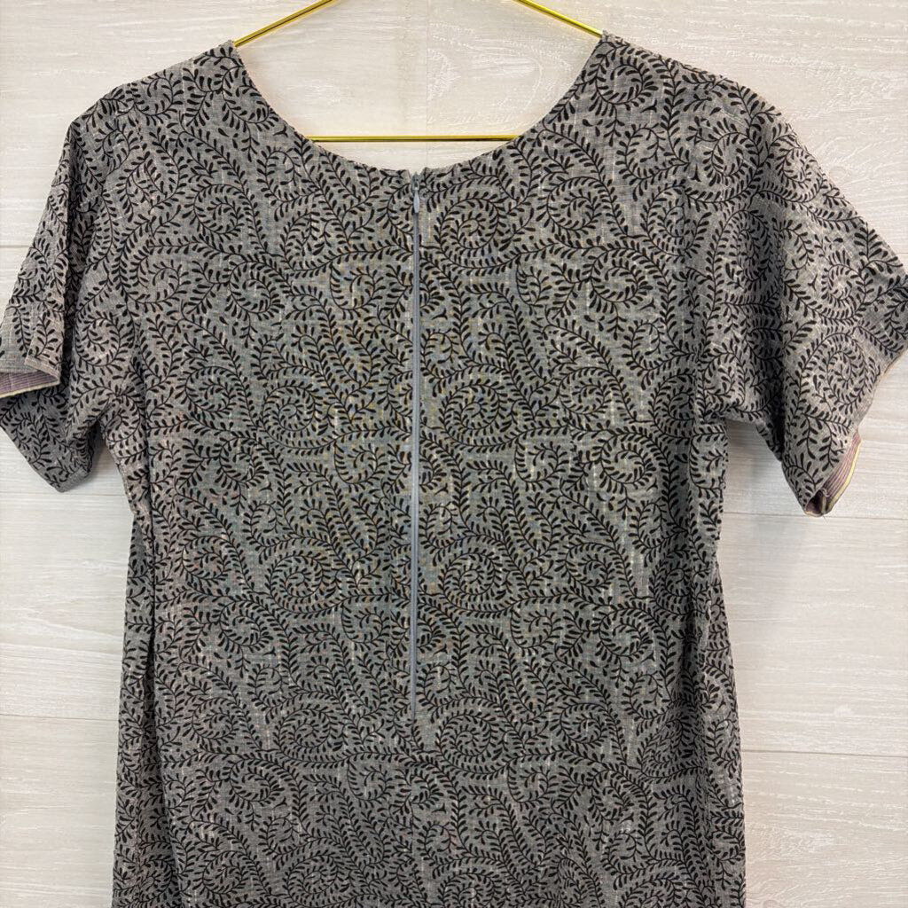 Grey/ Black Print Short Sleeve Shift Dress Medium