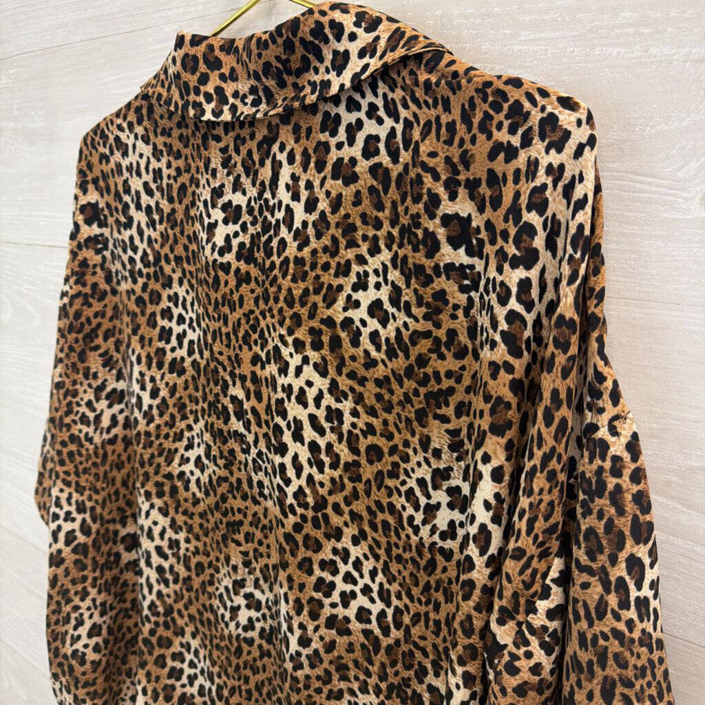 Artistic Works by Lu Brown Leopard Print Long Sleeve Top Large