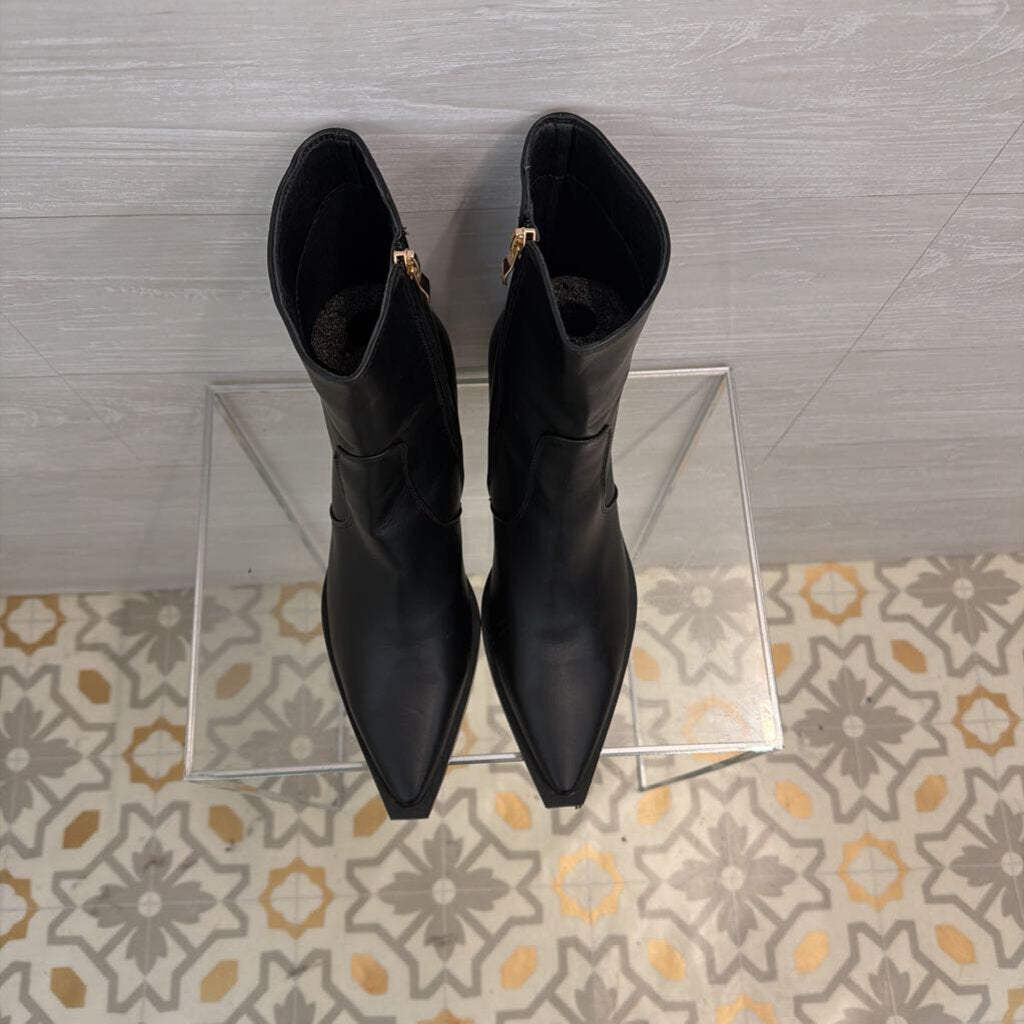 Billini Black Leather Lynden Boots 9