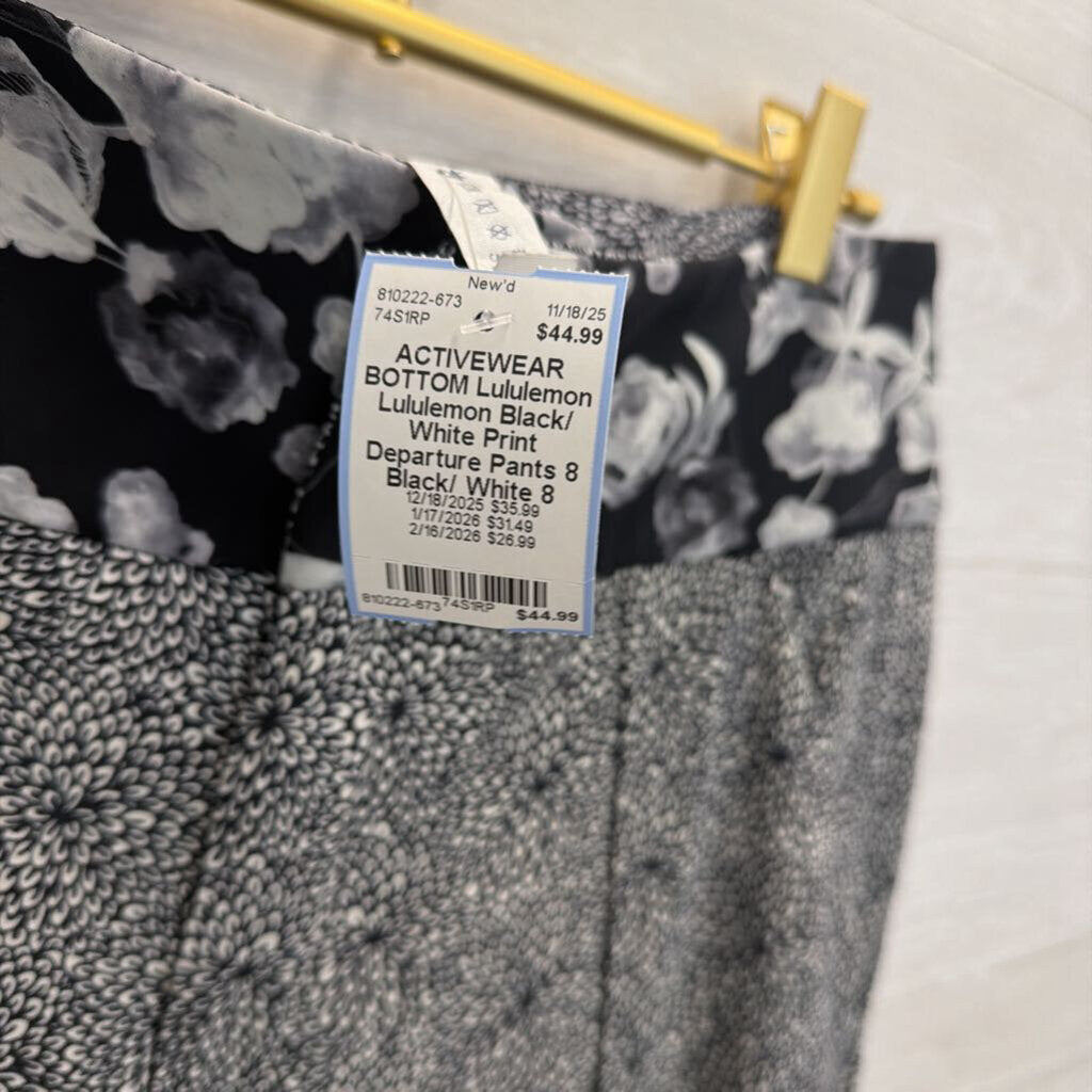 Lululemon Black/ White Print Departure Pants 8