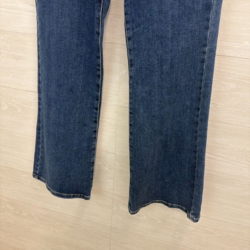 Lauren Conrad Medium Wash Super High Rise Flare Jeans 6
