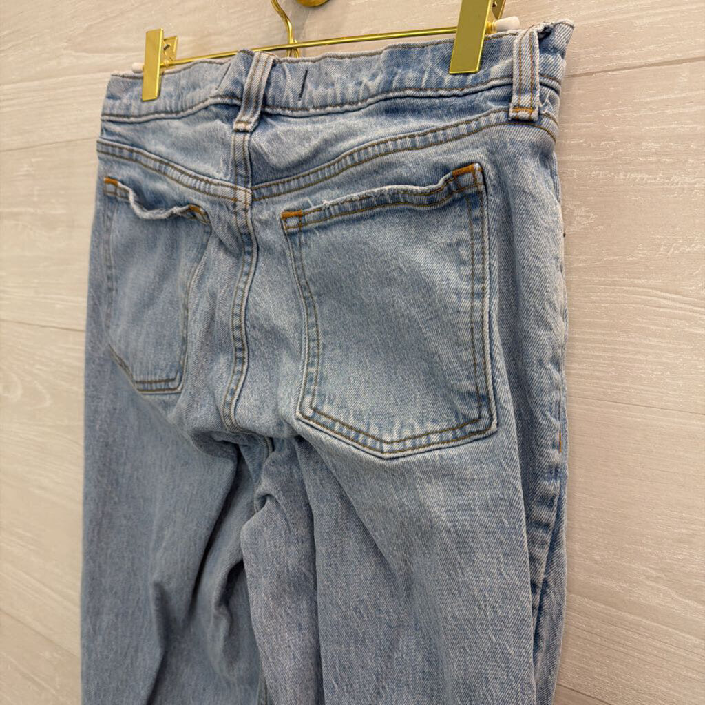 Abercrombie and Fitch Light Wash The Straight Mid Rise Jeans 6