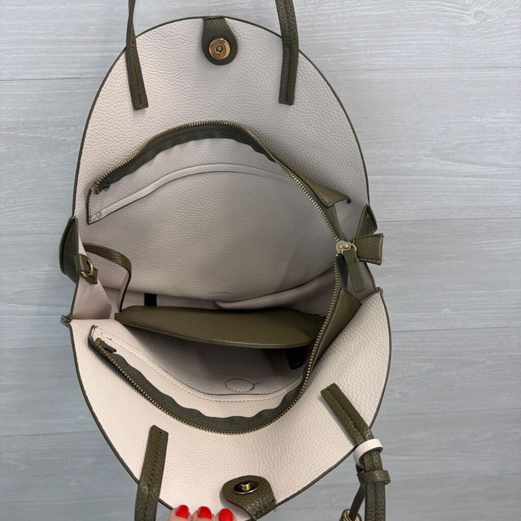 Remi and Reid Green Leather Round Shoulder Purse