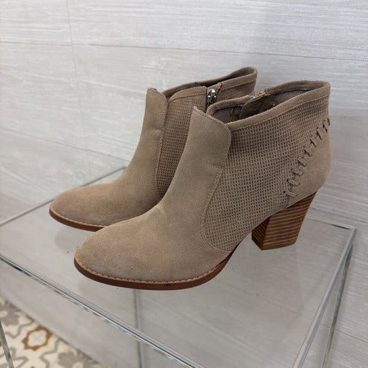 Marc Fisher Grey Suede Cadis Ankle Booties 7.5