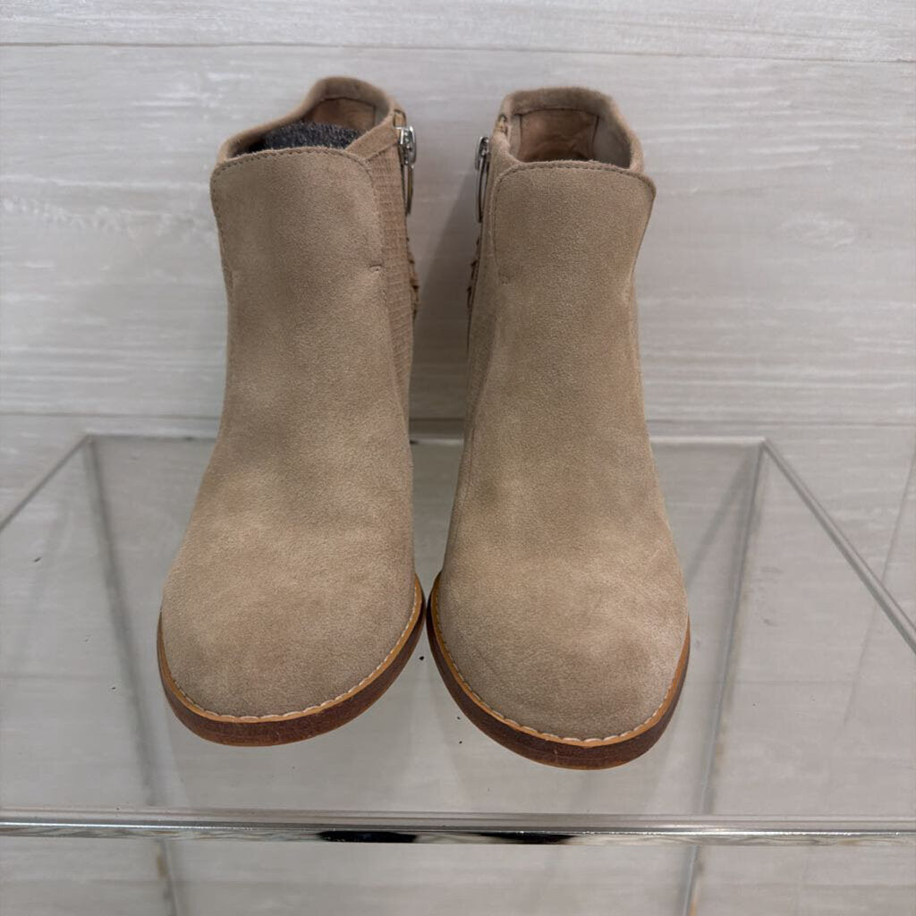 Marc Fisher Grey Suede Cadis Ankle Booties 7.5