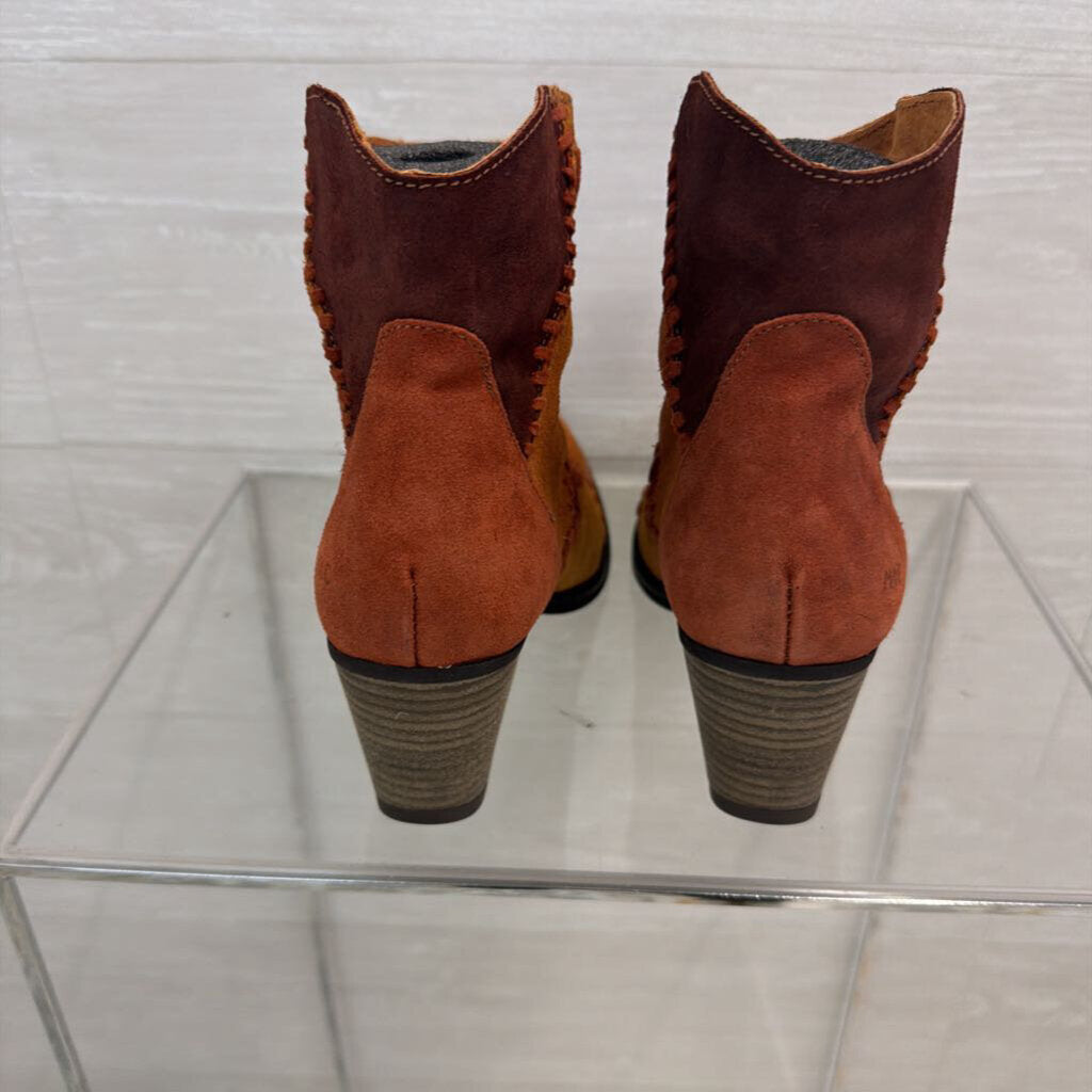 Musse and Cloud Brown Leather Patched Ankle Booties 8