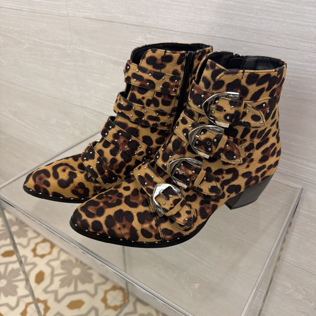 Truffle Collection Brown/ Black Leopard Print Side Buckles Ankle Booties 39