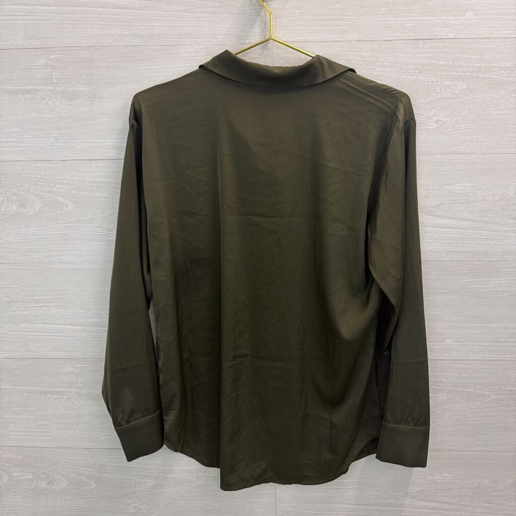Zenana Green Silky Long Sleeve Button Down Top Medium