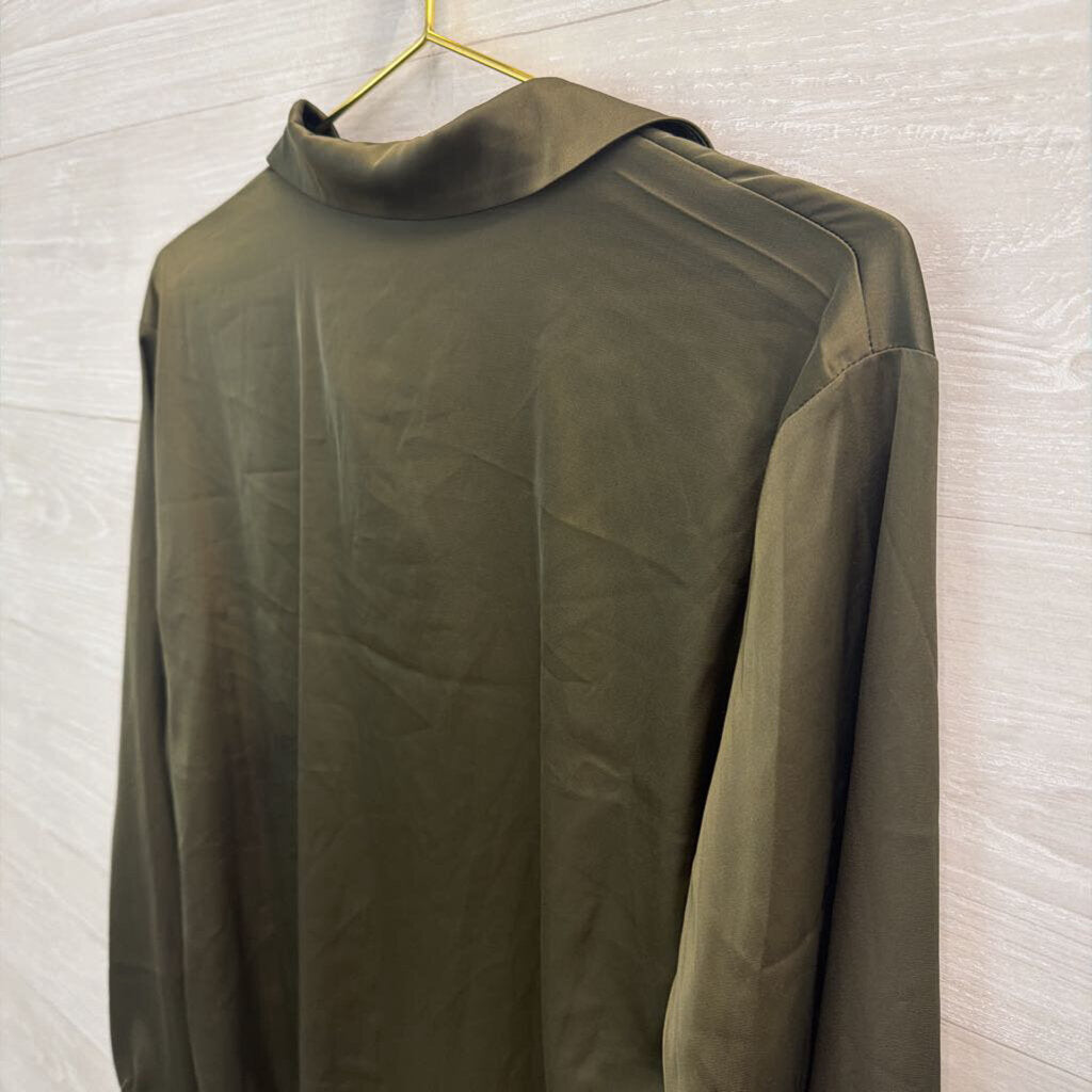 Zenana Green Silky Long Sleeve Button Down Top Medium