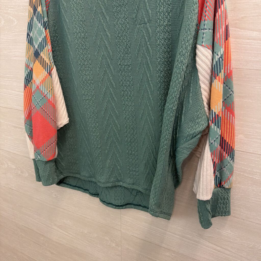 Bibi Blue/ Multi Plaid Sleeve Top Medium