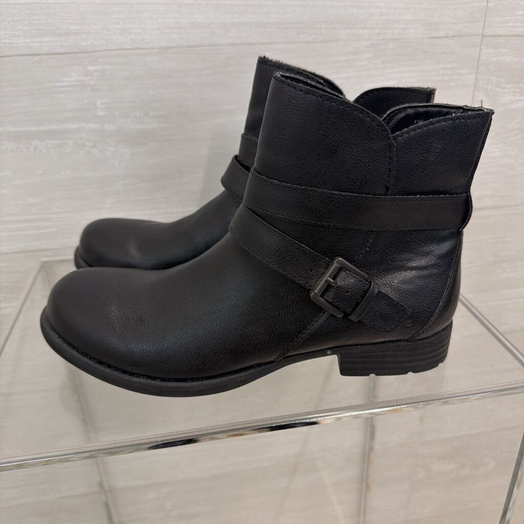 BOC Born Concept Black Leather Ankle Boots 8.5