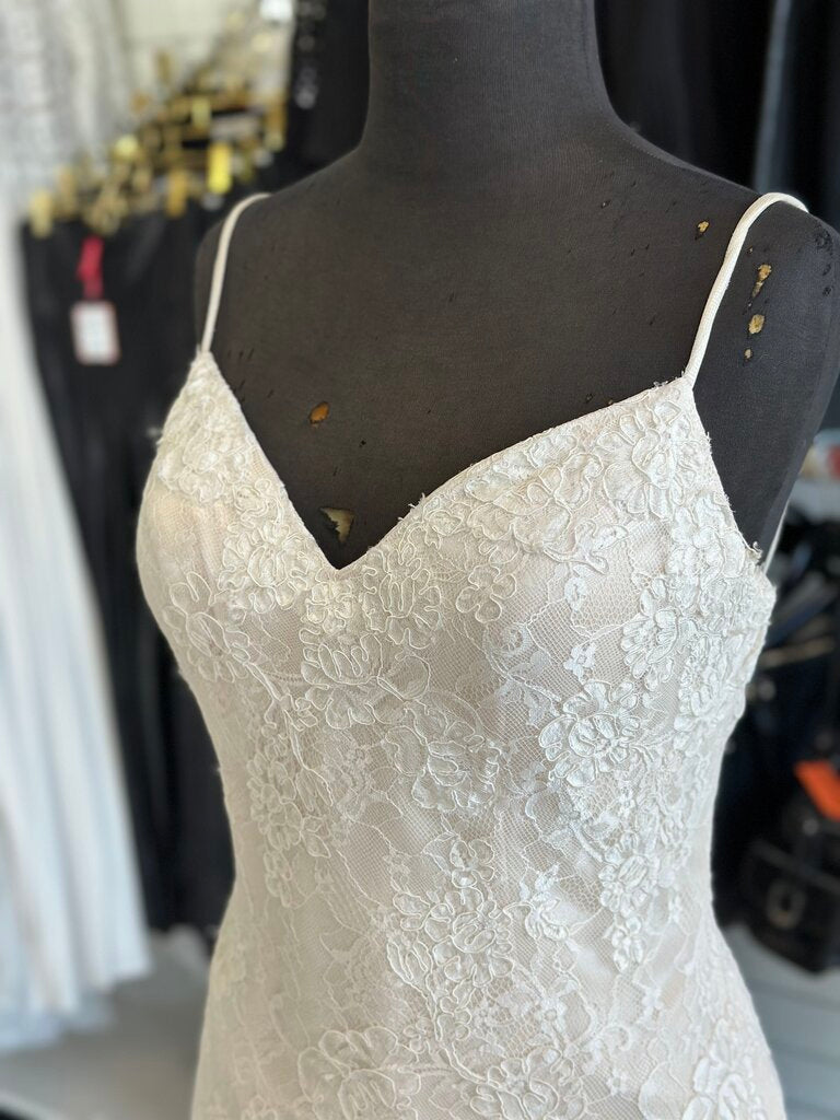 Stella York Lace V-Neck Fitted Dress 12