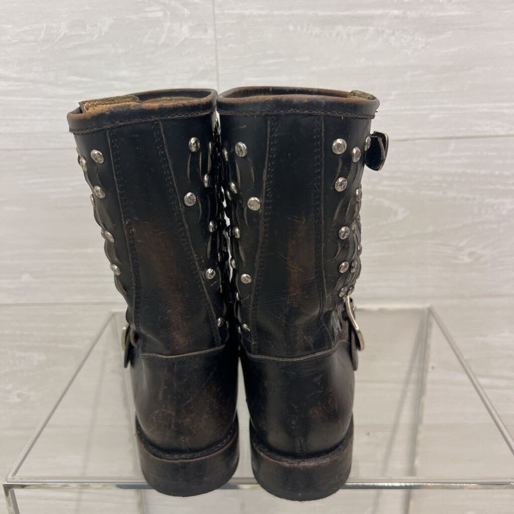 Frye Distressed Leather Jenna Cut Stud Short Moto Boots 8.5
