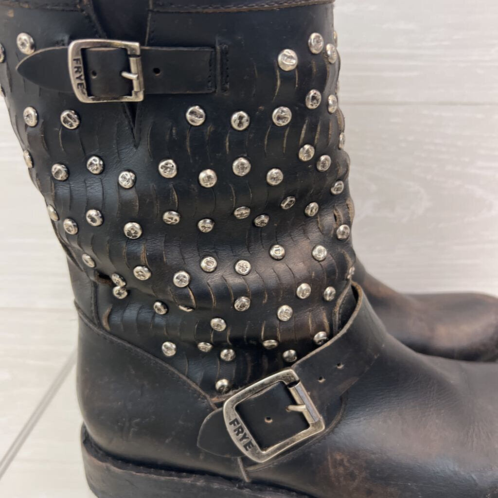 Frye Distressed Leather Jenna Cut Stud Short Moto Boots 8.5