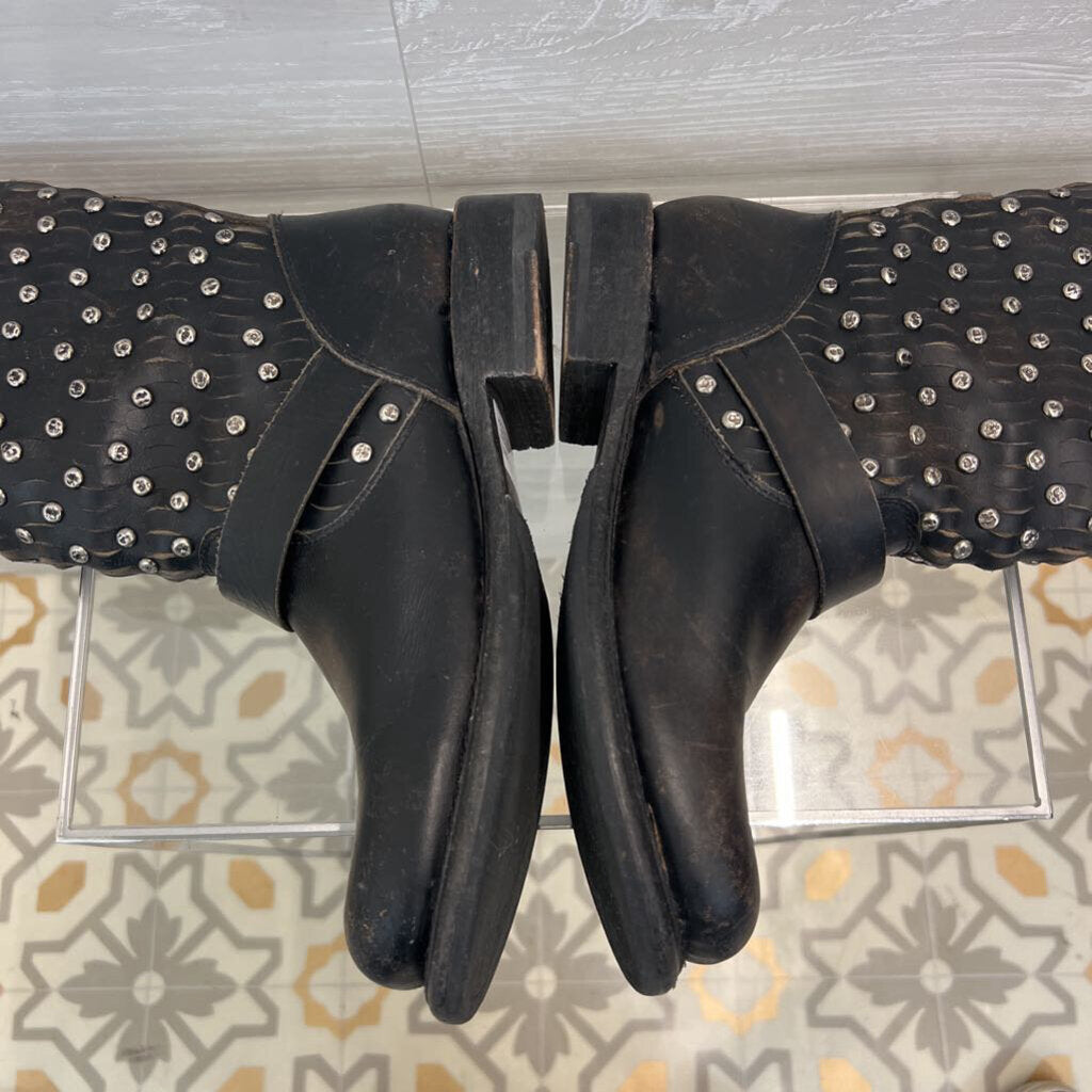 Frye Distressed Leather Jenna Cut Stud Short Moto Boots 8.5