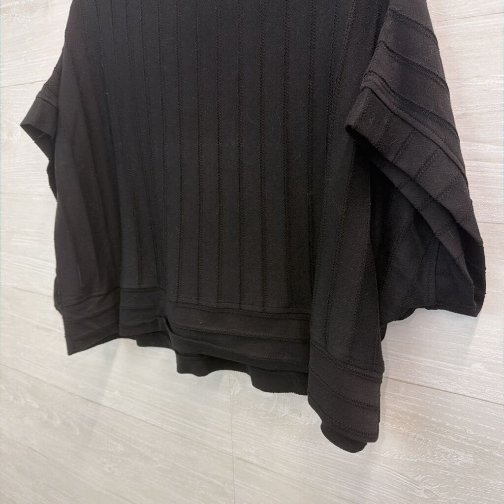 Umgee Black Cropped Short Sleeve Boxy Top Medium