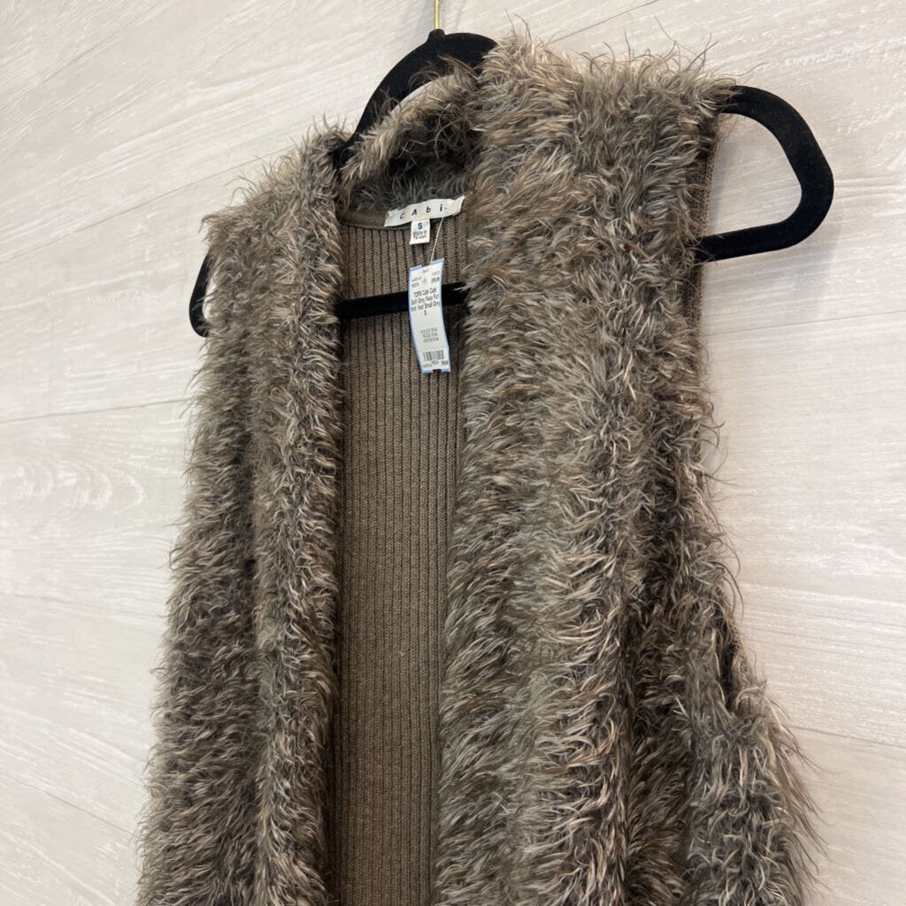 Cabi Soft Grey Faux Fur/ Knit Vest Small