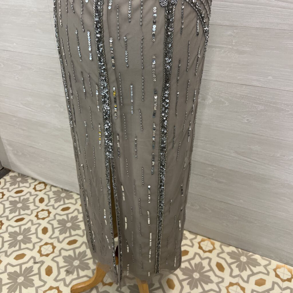 Adrianna Papell Beige/ Silver Sequin Embellished Short Sleeve Long Formal Dress 8