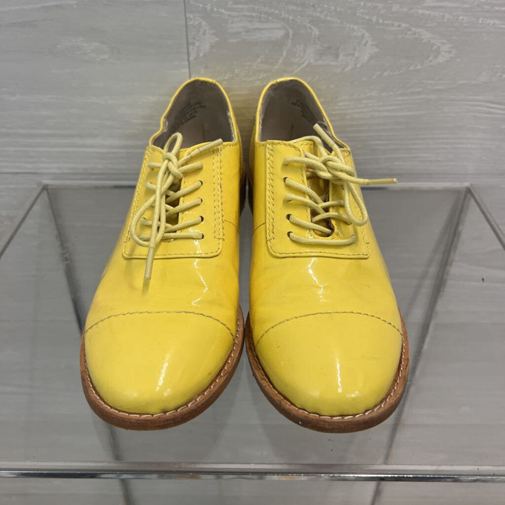 Gap Yellow Patent Leather Oxford Shoes 6