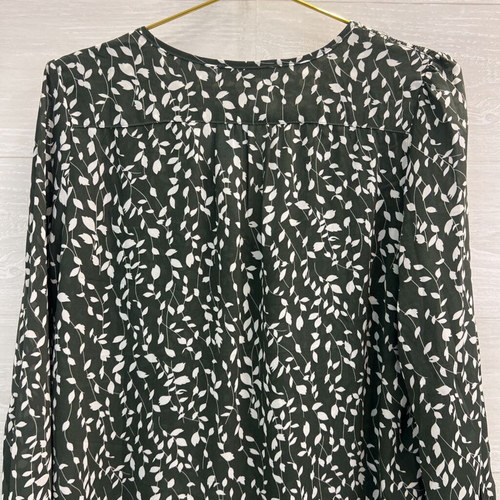 Monday Fun Green/ White Print Long Sleeve Top Medium