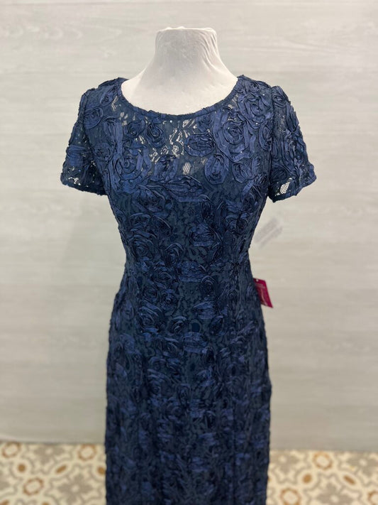 Alex Evenings Navy Textured Lace Short Sleeve Long Formal Dress 10