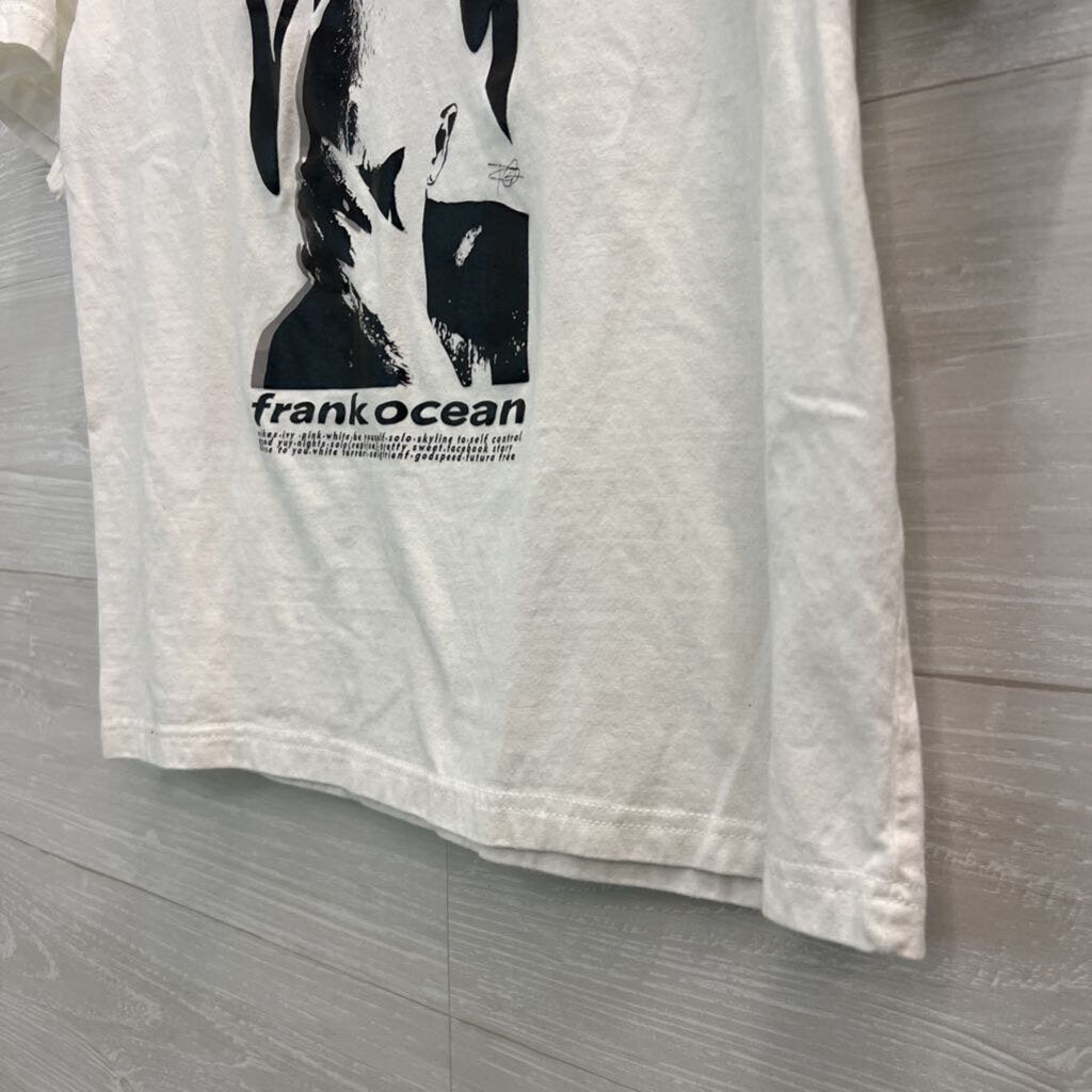 White/ Black Franck Ocean Blond Short Sleeve Graphic Tee Small