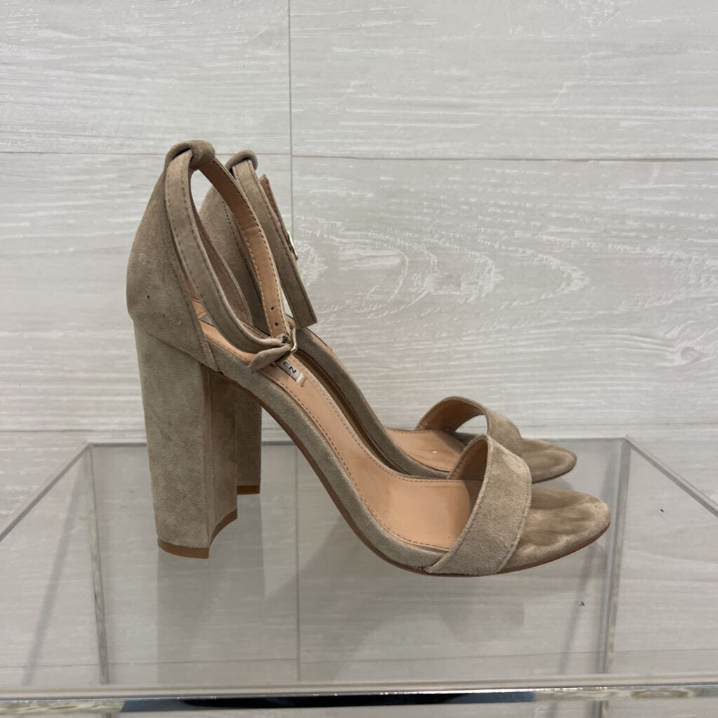 Steve Madden Beige Suede Ankle Strap Carson Heels 8
