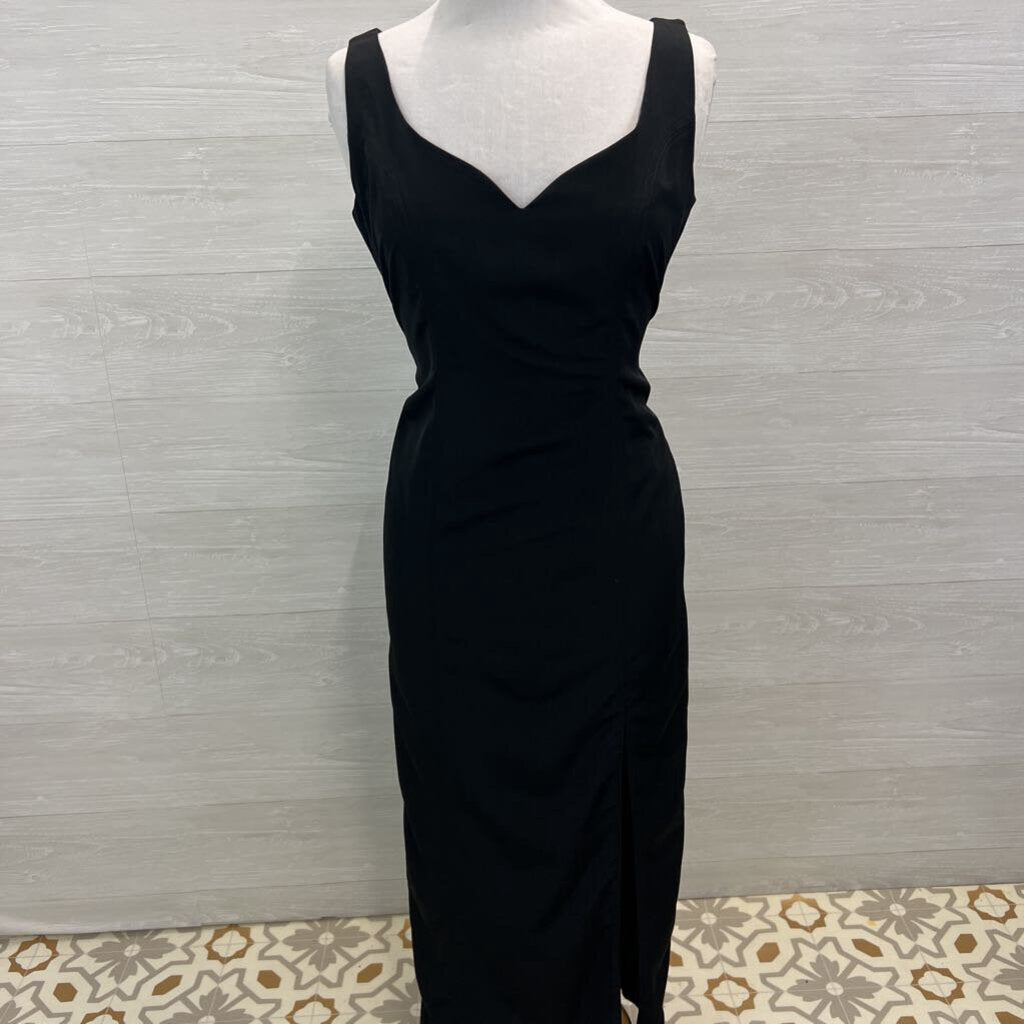 Black Sleeveless Long Formal Dress Medium