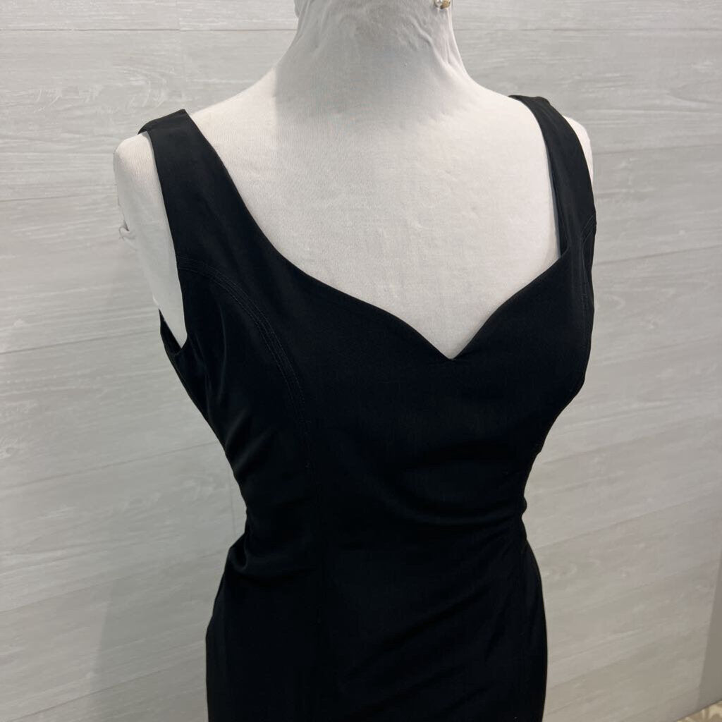 Black Sleeveless Long Formal Dress Medium