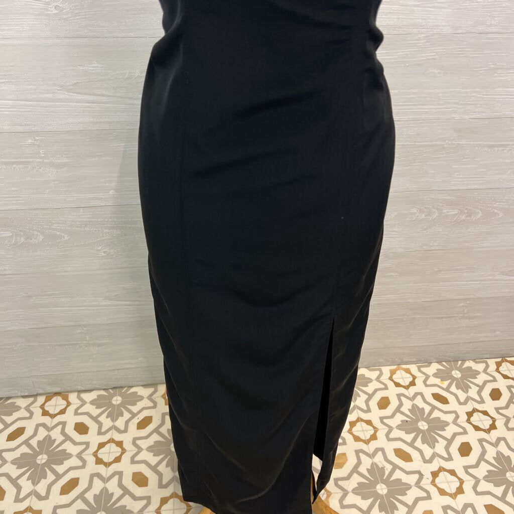 Black Sleeveless Long Formal Dress Medium