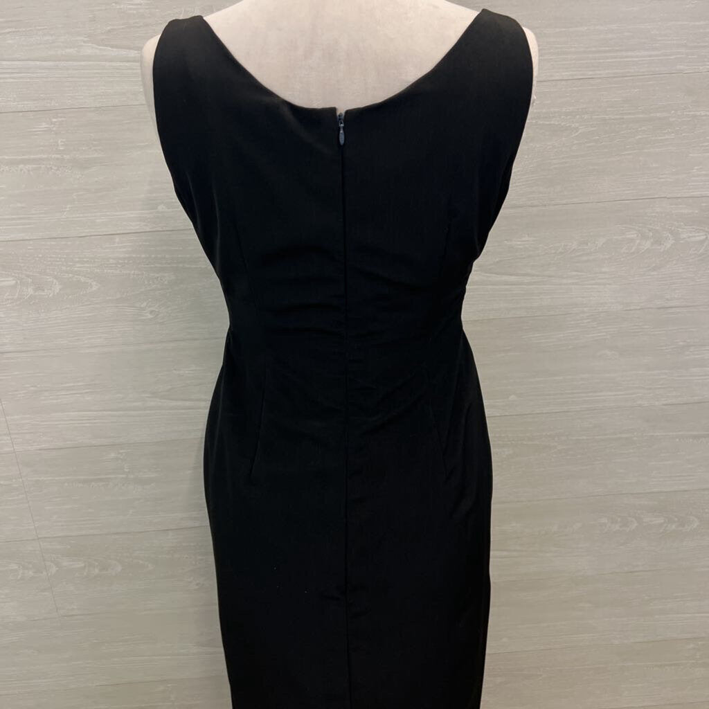 Black Sleeveless Long Formal Dress Medium