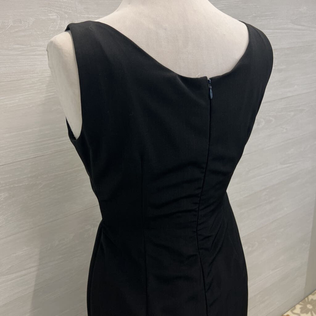 Black Sleeveless Long Formal Dress Medium