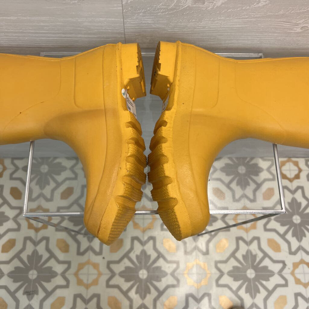 Barbour Yellow Wellington Boots 7